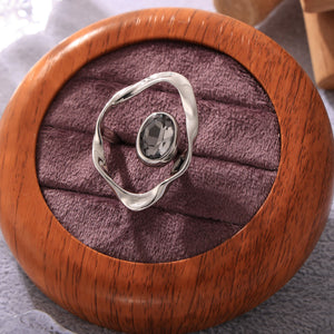Irregular Geometric Ring1