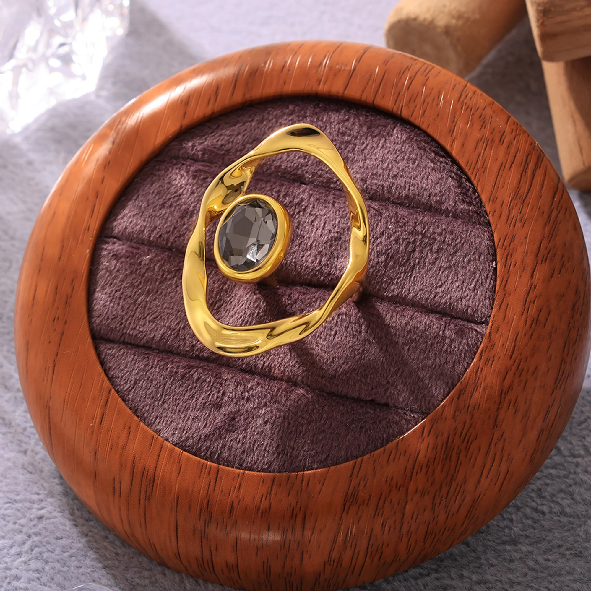 Irregular Geometric Ring2