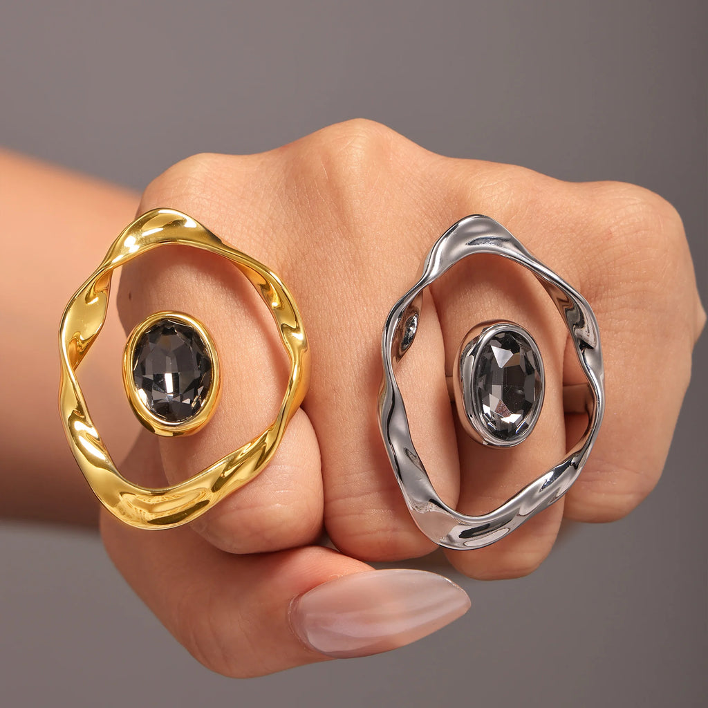 Irregular Geometric Ring